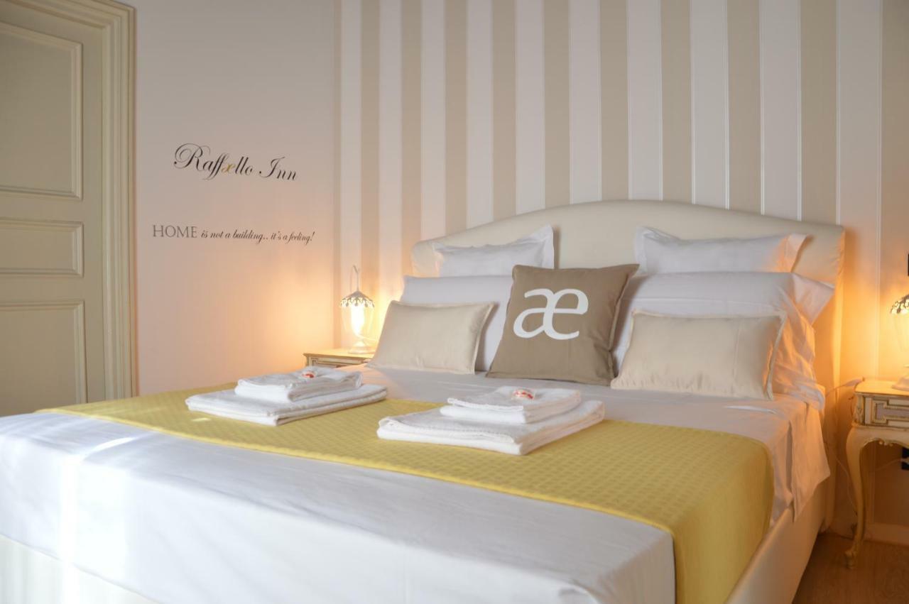Historic Center - Elegant Apartment With Charming Antiques - Raffaello Inn Rom Exterior foto
